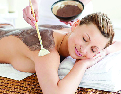 scrubbing massage therapy at in glory spa Faisalabad